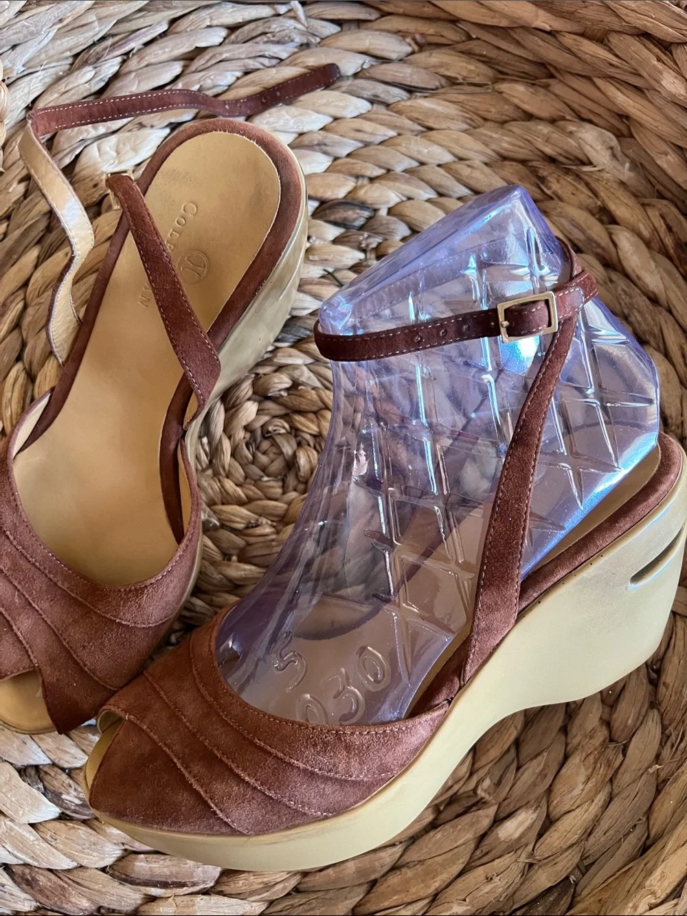 Cole Hahn Comfort Brown Suede Wedge Sandals sz 6